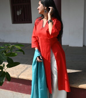 Moती Kurta Set (Kurti + Plazo)